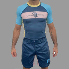Load image into Gallery viewer, ADULTS - FREESTYLE S/S RASH GUARD - BLUE