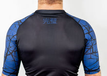 Load image into Gallery viewer, ADULTS RANKED WEBBED S/S RASH GUARD - UNISEX (LIMITED STOCK)