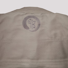 Load image into Gallery viewer, VOID 2.0 FEMALE GI - WHITE (IBJJF LEGAL)
