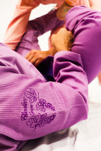 Load image into Gallery viewer, FEMALE - PASTEL COLLECTION JIU JITSU GI - GRAPE
