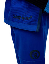 Load image into Gallery viewer, THE CHALLENGER 2.0 JIU JITSU GI - BLUE (FREE WHITE BELT)
