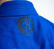 Load image into Gallery viewer, THE CHALLENGER 2.0 JIU JITSU GI - BLUE (FREE WHITE BELT)
