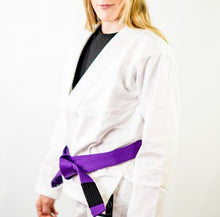 Load image into Gallery viewer, THE VOID FEMALE JIU JITSU GI - WHITE (FREE WHITE BELT)
