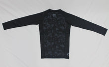 Load image into Gallery viewer, ADULTS BLACK CAMO L/S RASH GUARD - UNISEX
