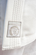 Load image into Gallery viewer, THE CHALLENGER 2.0 FEMALE JIU JITSU GI - WHITE (FREE WHITE BELT)
