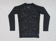 Load image into Gallery viewer, ADULTS BLACK CAMO L/S RASH GUARD - UNISEX

