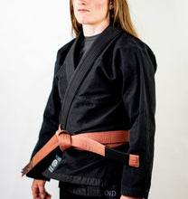 Load image into Gallery viewer, THE VOID FEMALE JIU JITSU GI - BLACK (FREE WHITE BELT)**LIMITED STOCK**
