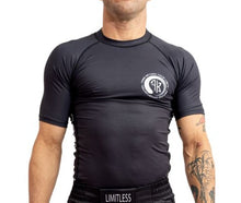 Load image into Gallery viewer, LIMITLESS S/S MEN&#39;S RASH GUARD - BLACK/WHITE (Limited Stock)
